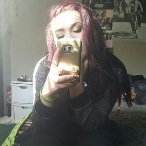 Meet your Posher, Devin